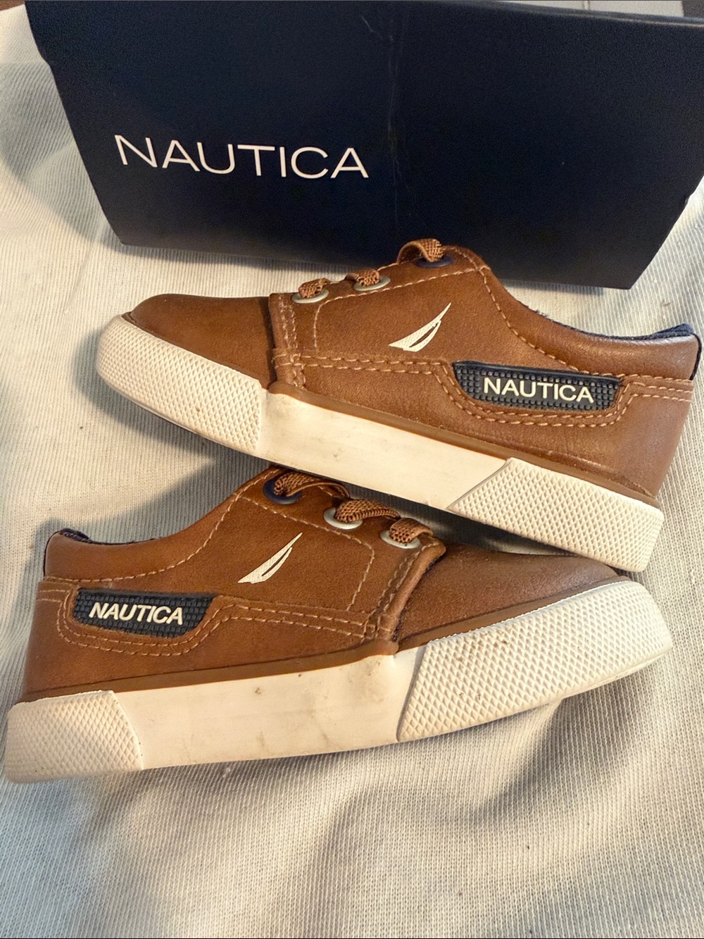 Nautica Kids Brown and White Low-Top Sneakers
